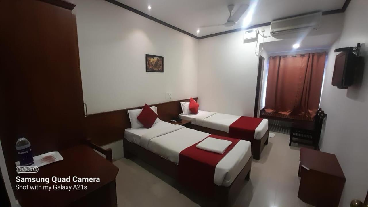 Hotel Sayoojyam Residency Palakkad Exteriér fotografie