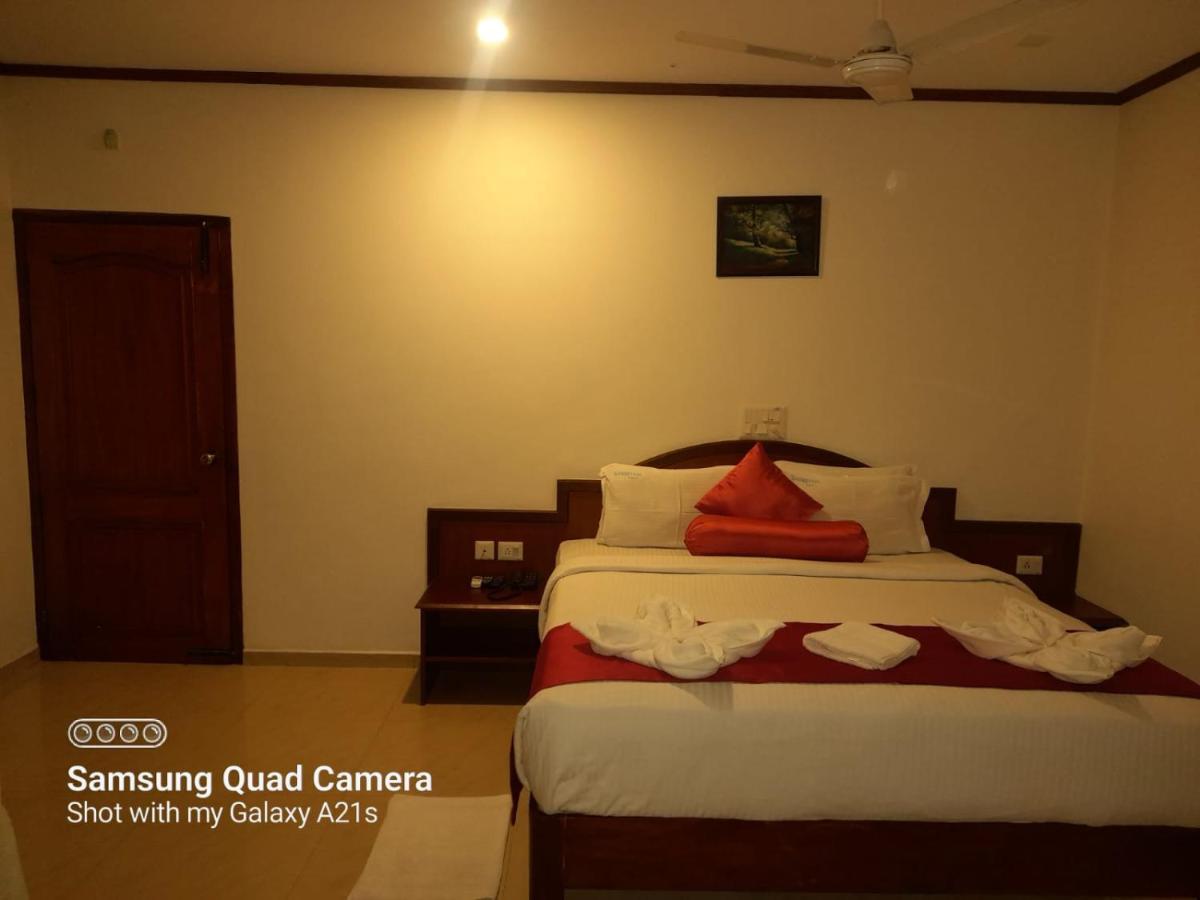 Hotel Sayoojyam Residency Palakkad Exteriér fotografie