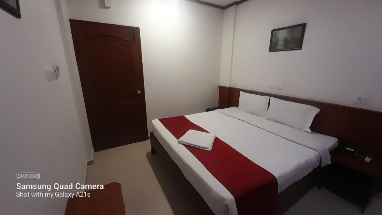 Hotel Sayoojyam Residency Palakkad Exteriér fotografie